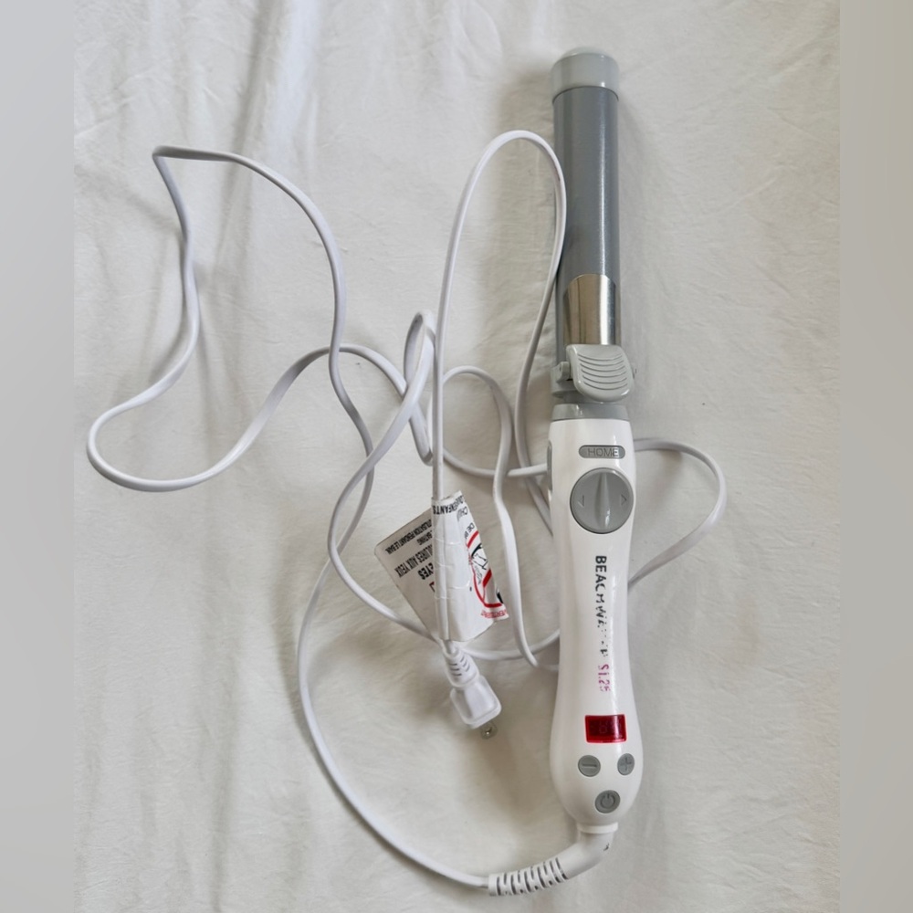 BEACHWAVER White and Gray Rotating Curling Iron 1.25”